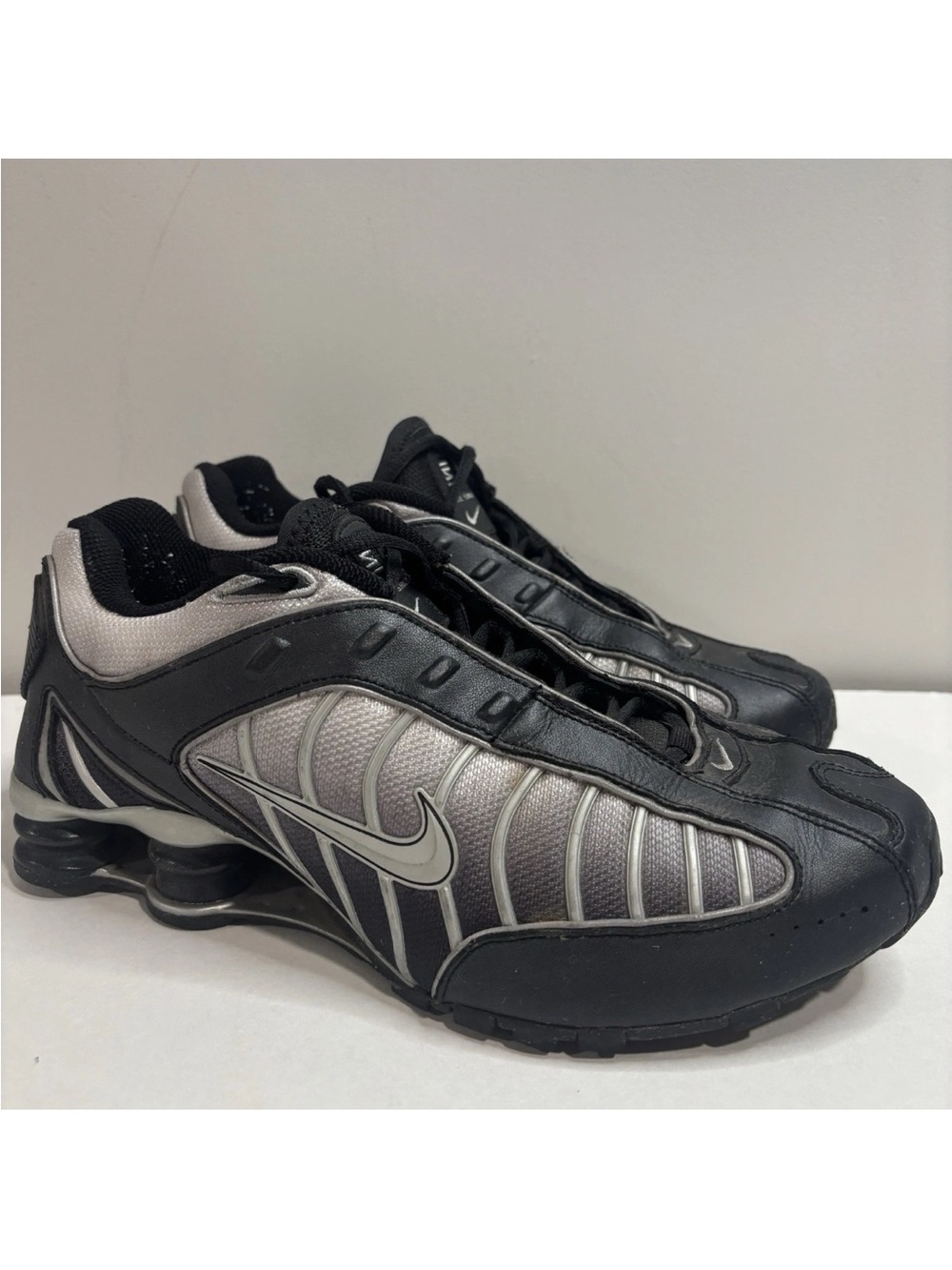VTG Y2K Nike Shox TW Mens 8.5 Running Shoes 316714-001 Black Silver Running